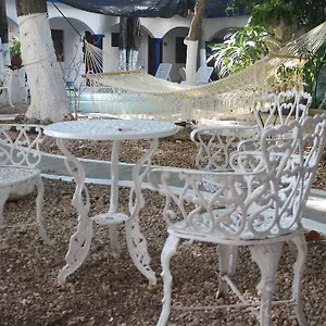 2* Hotel Azul By Encanto