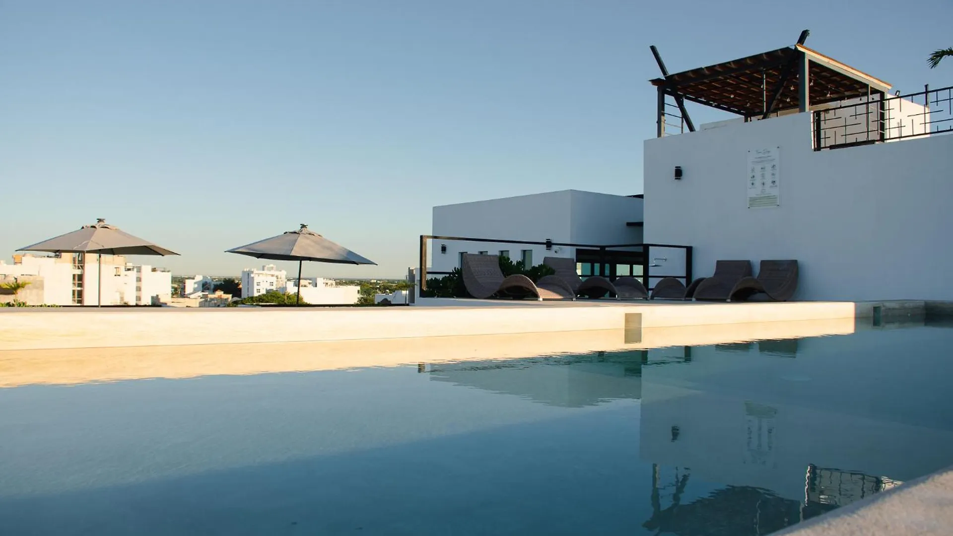 Apart-hotel Torre Diez By Grupo Amber Playa del Carmen